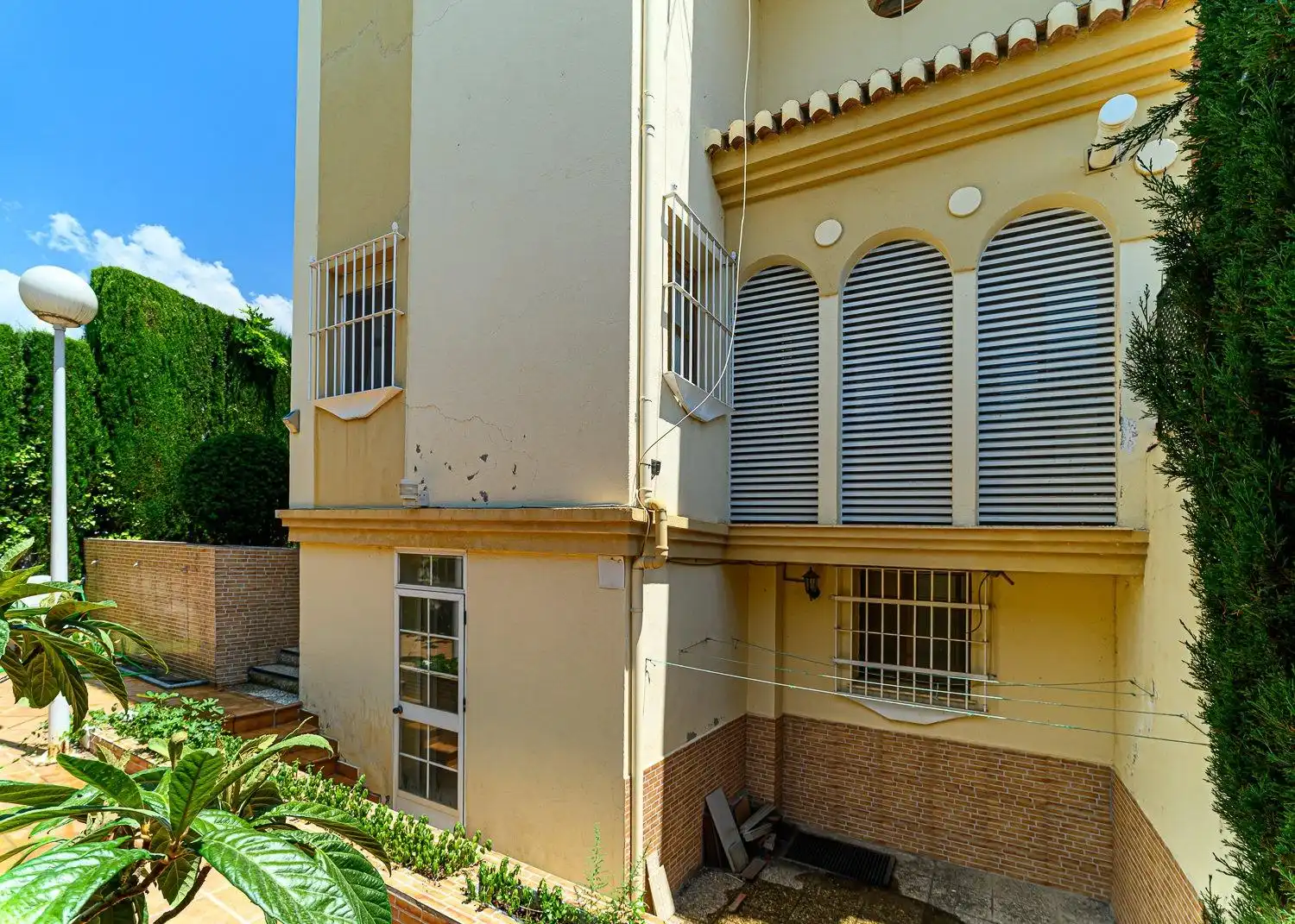 Vista exterior de Casa o xalet en venda en Albolote amb Piscina