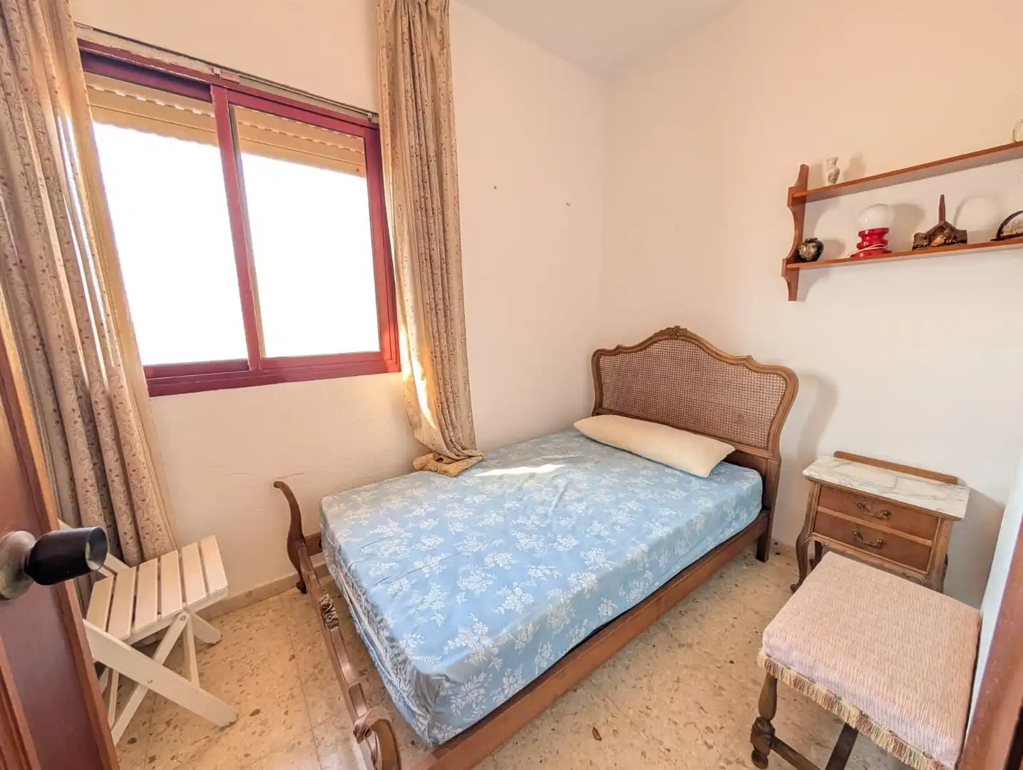 Dormitori de Apartament en venda en Gandia amb Terrassa, Balcó i Piscina comunitària