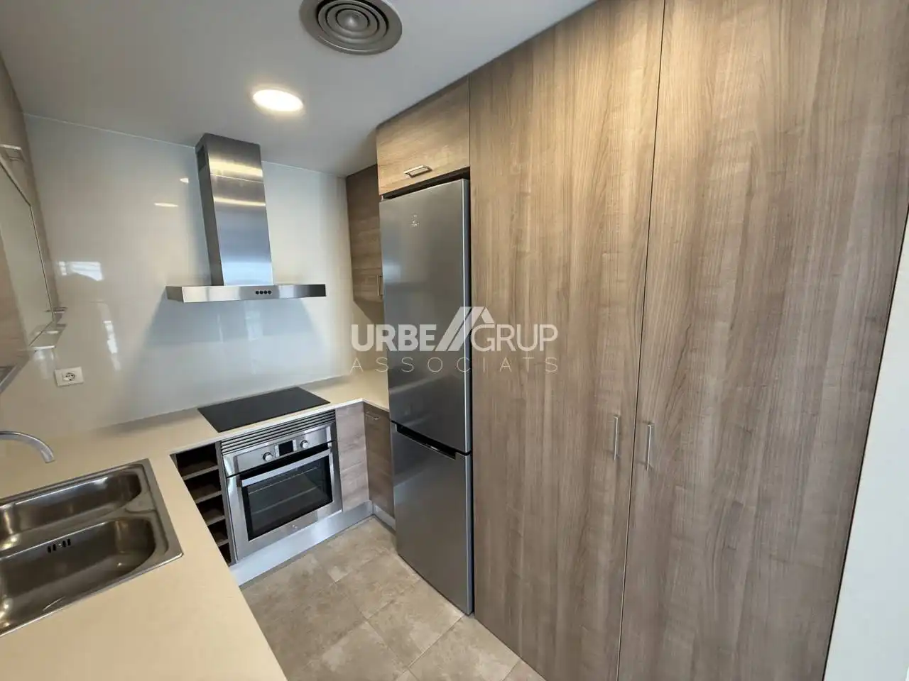 Apartments for rent in Calle SOLSONA, Les Arenes - La Grípia Can Montllor