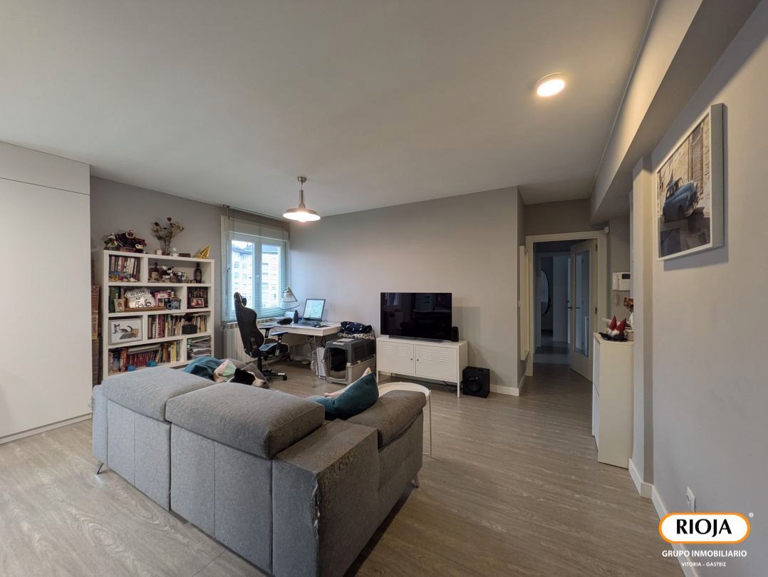 Flat for sale in Obispo Ballester Kalea, El Anglo