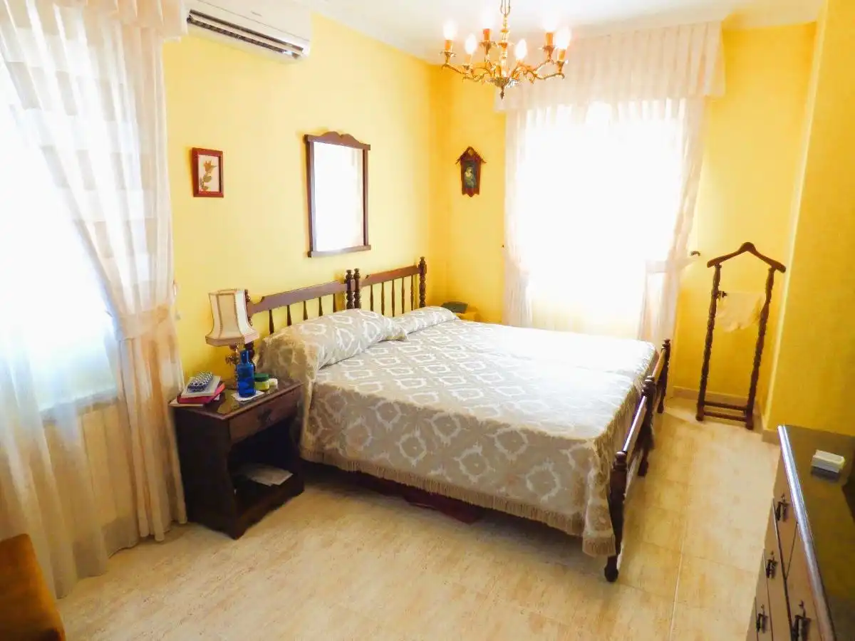 Habitación de Casa adosada en venta en Benidorm con Aire acondicionado y Internet