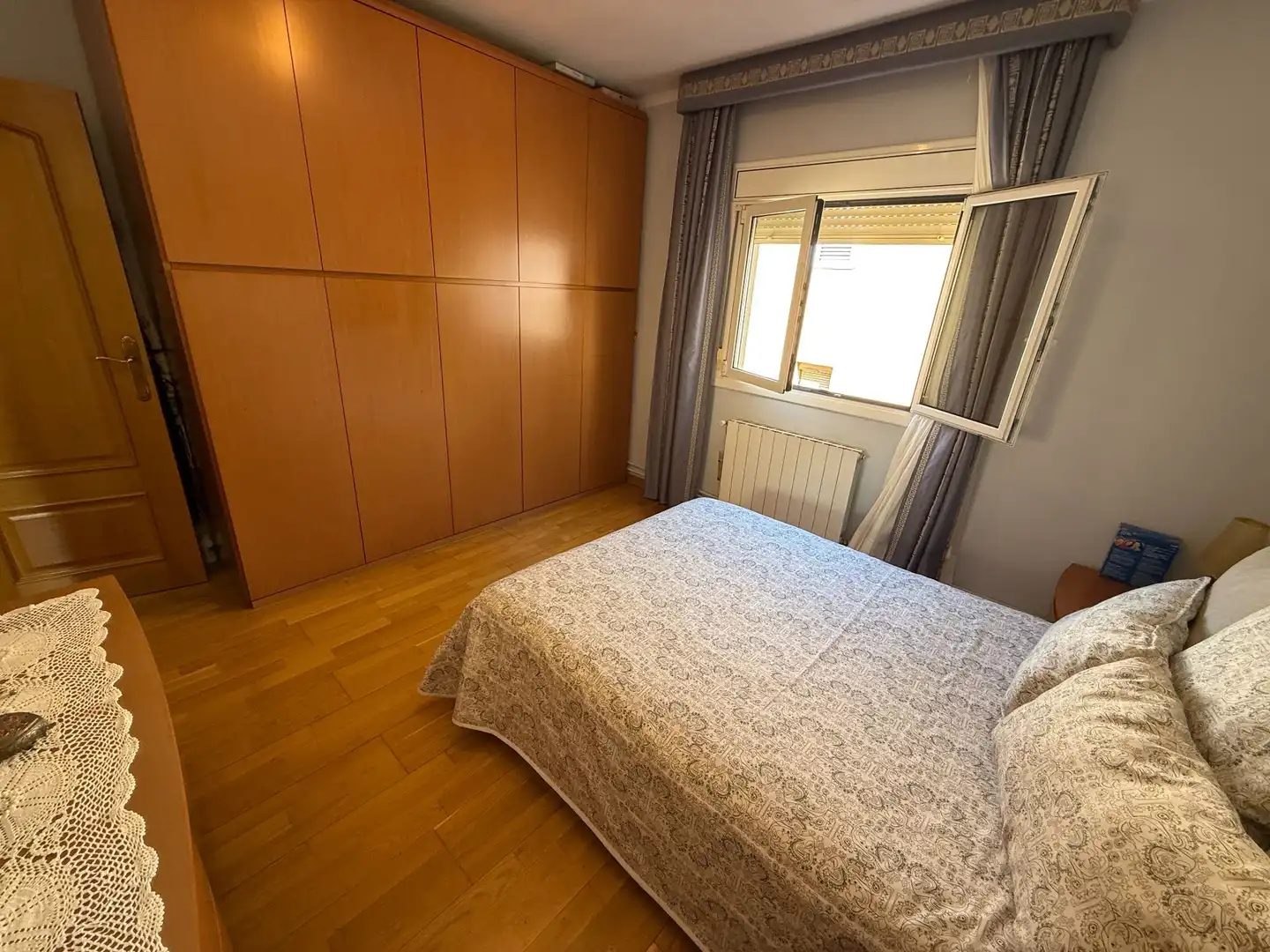 Bedroom of Flat for sale in Santa Coloma de Gramenet  with Air Conditioner, Heating and Terrace