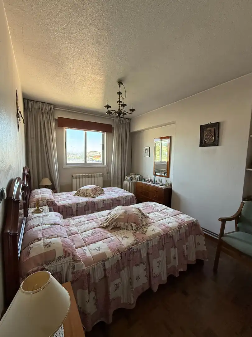 Habitación de Piso en venta en A Coruña Capital  con Calefacción