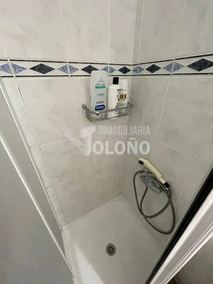 Badezimmer von Wohnung zum Verkauf in Labastida / Bastida mit Klimaanlage, Terrasse und Möbliert