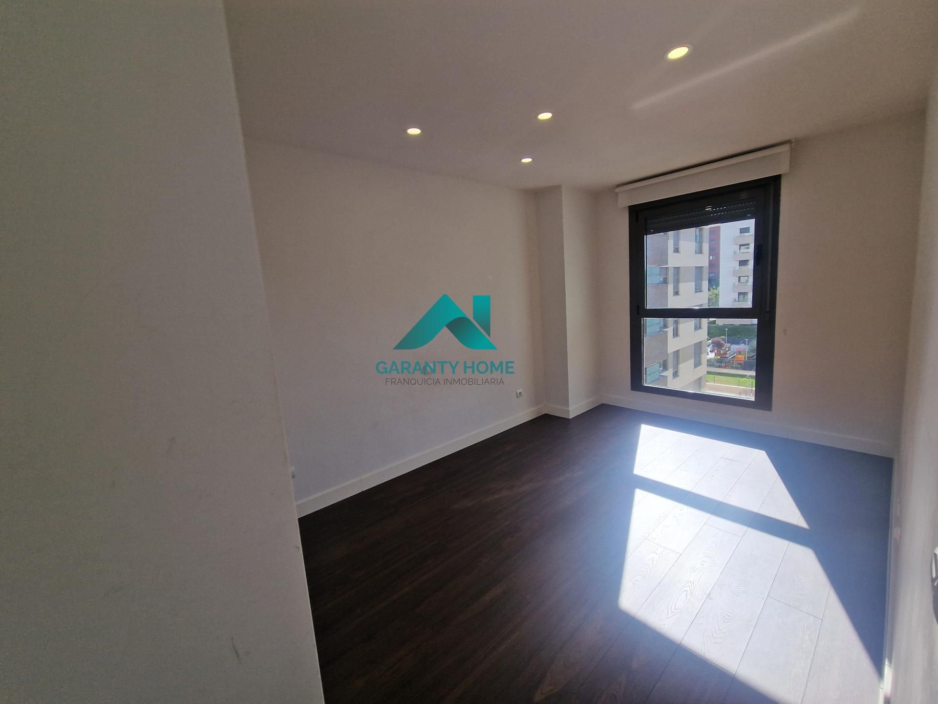 Habitación de Piso en venta en  Madrid Capital con Aire acondicionado, Trastero y Balcón