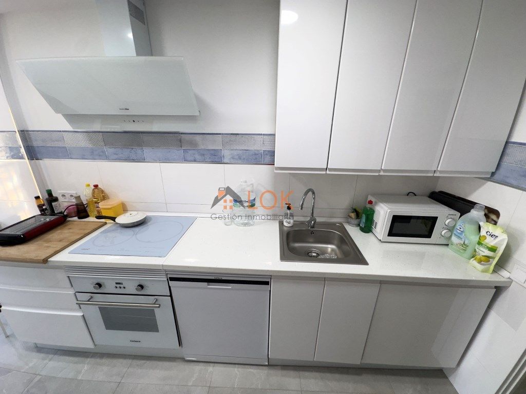 Kitchen of Flat for sale in Torremolinos