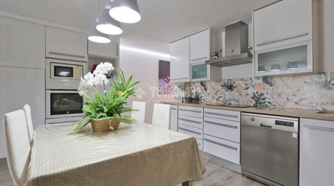 Foto 3 de Piso en venta en Avenida de Abril - 9 de Octubre, Sagunto / Sagunt