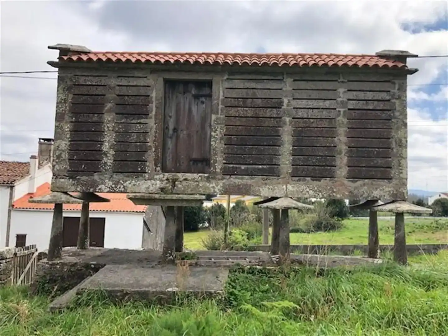 Vista exterior de Terreny en venda en Zas