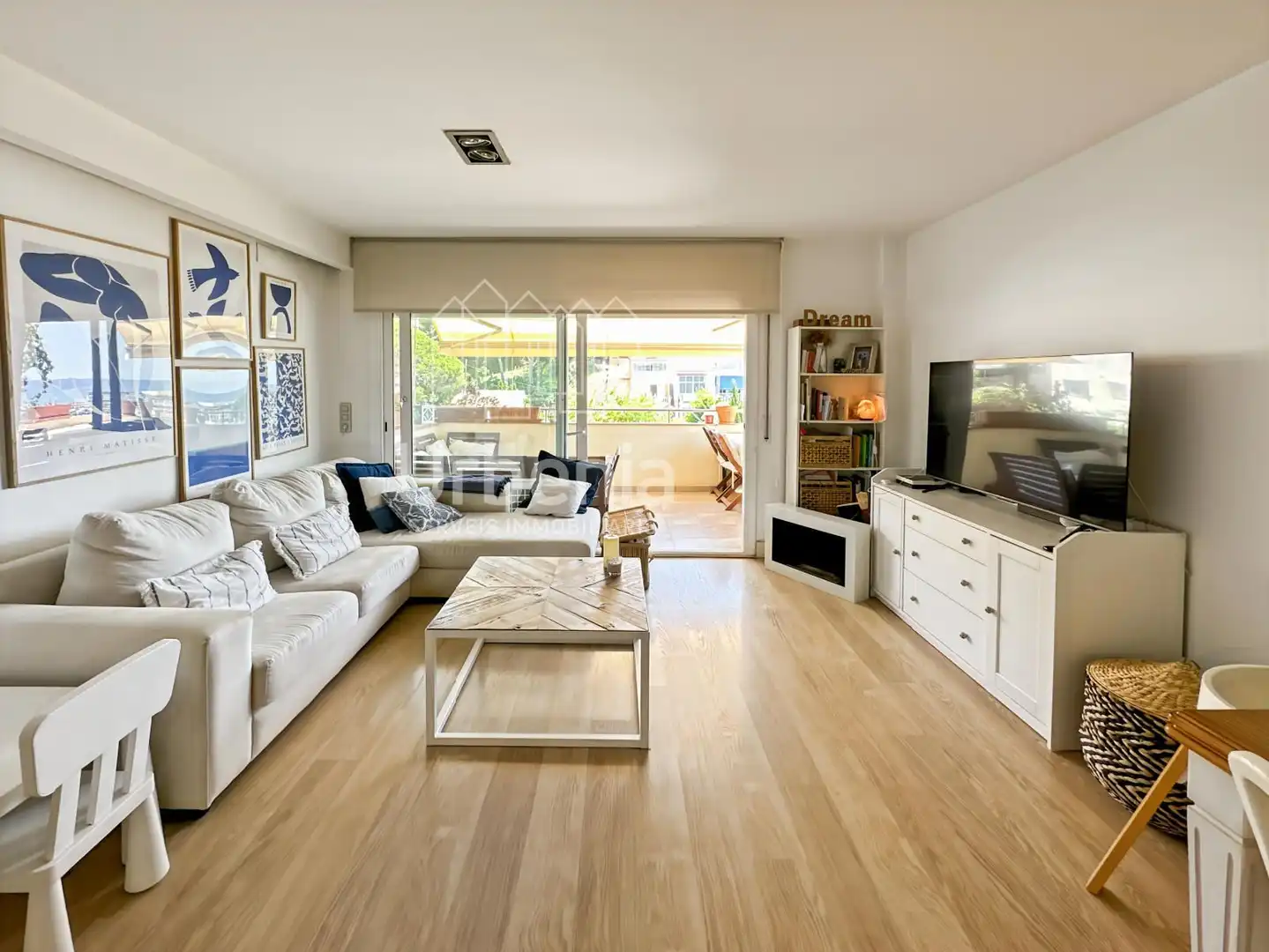 Living room of Flat for sale in Arenys de Mar  with Air Conditioner, Heating and Terrace