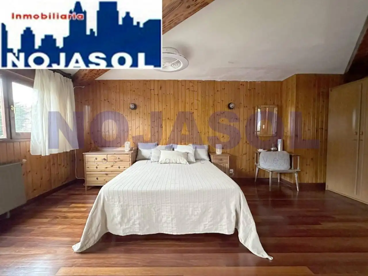 Dormitori de Casa adosada de lloguer en Noja amb Calefacció, Jardí privat i Terrassa