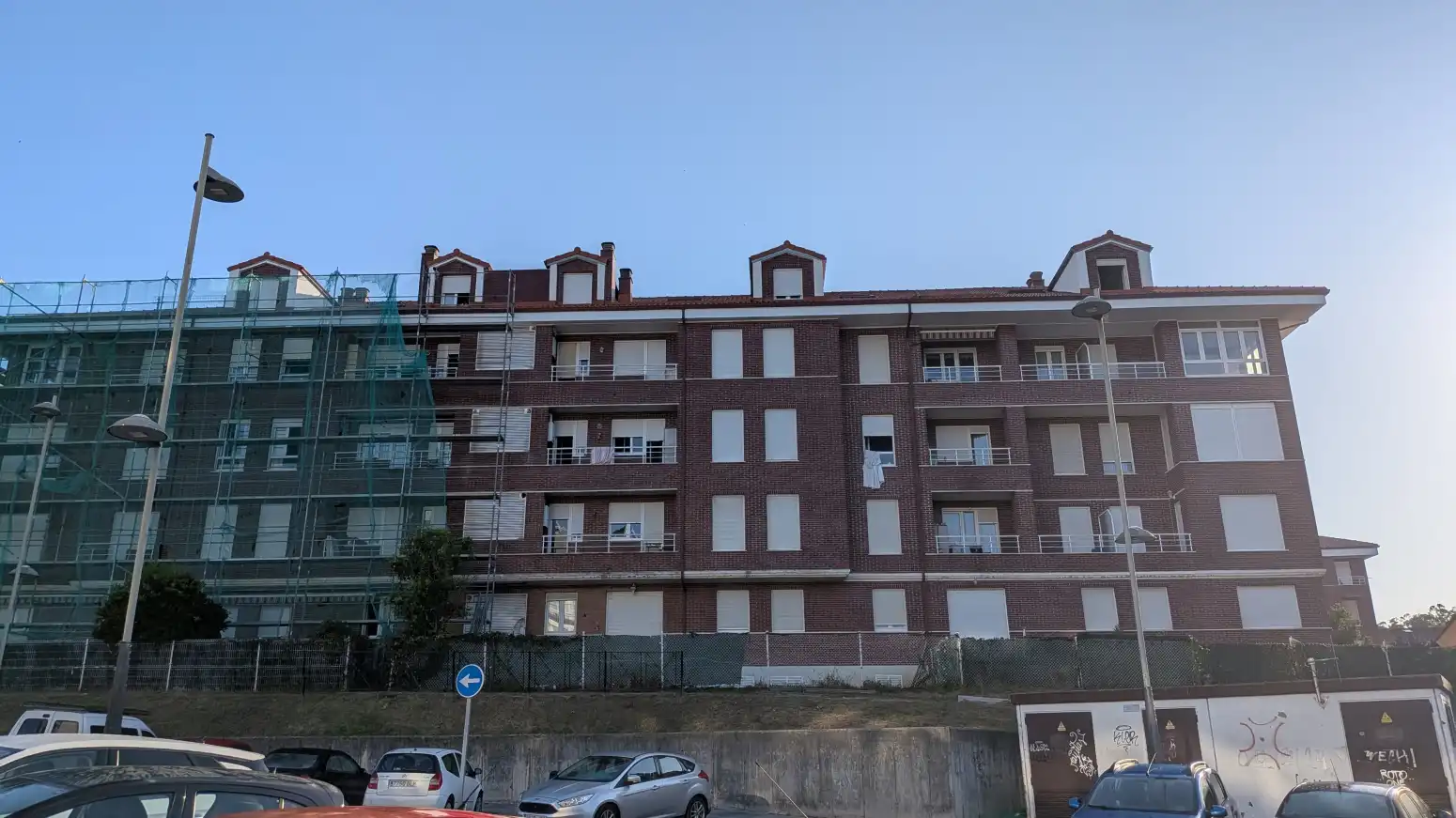 Vista exterior de Pis en venda en El Astillero   amb Calefacció, Terrassa i Moblat