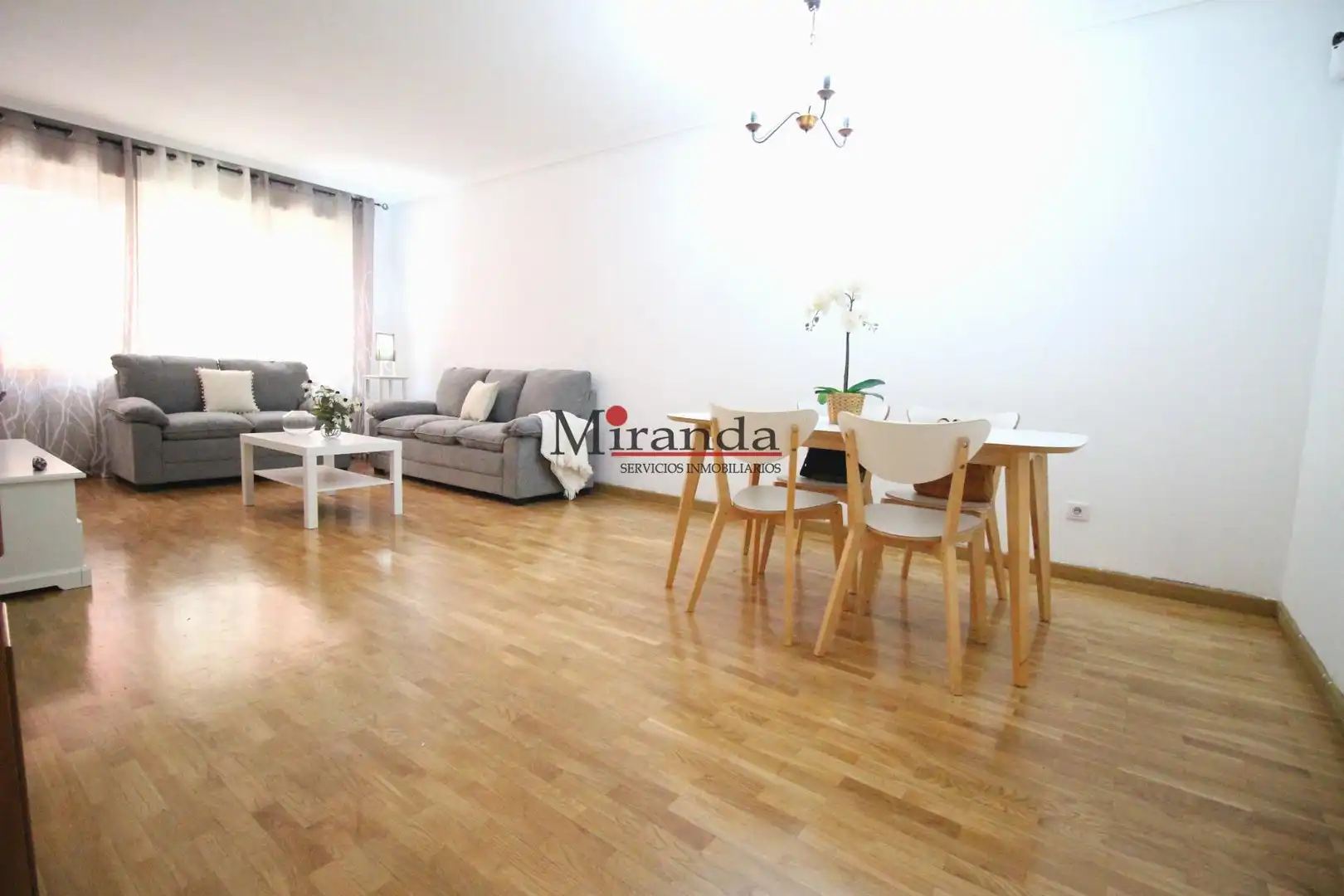 Vista exterior de Piso de alquiler en Alcorcón con Aire acondicionado, Calefacción y Parquet
