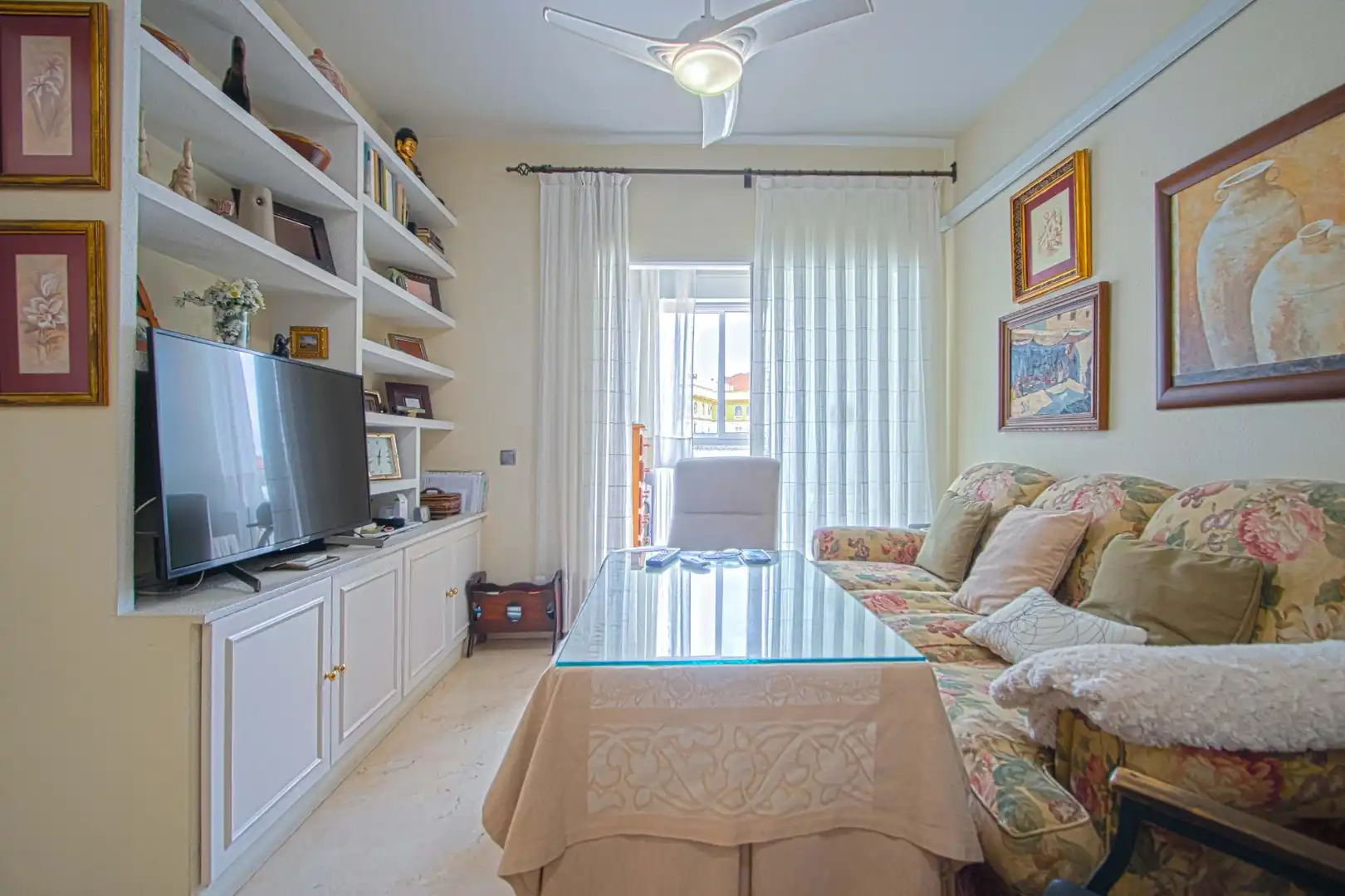Flat for sale in Avenida ALCALDE LUIS URUÑUELA, Urbadiez - Entrepuentes