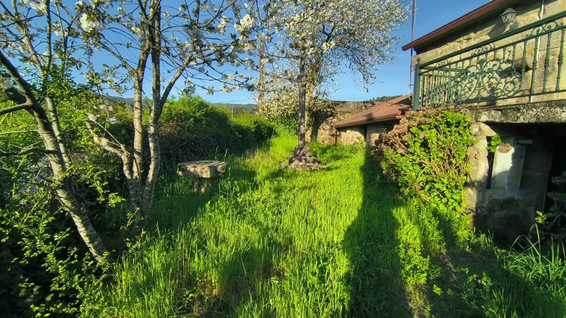 Piso en venta en A Cañiza   con Calefacción, Jardín privado y Terraza