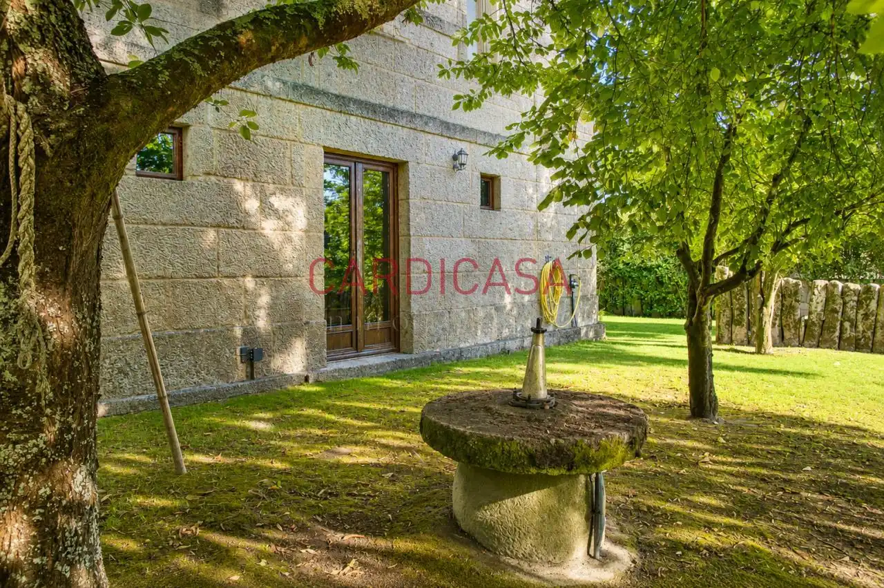Jardí de Casa o xalet en venda en Mondariz amb Calefacció, Jardí privat i Terrassa