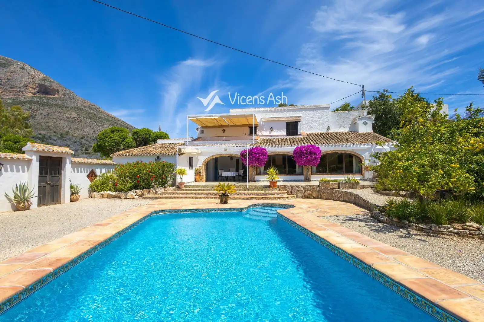 Exterior view of Houses for sale in Jávea / Xàbia  with Storage room, Swimming Pool and Furnished
