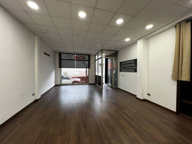 Local comercial en Alquiler en PALAU DELS CONTES en Centelles