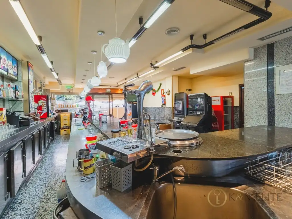 Local comercial en venta en Avenida Monteclaro, imagen 18