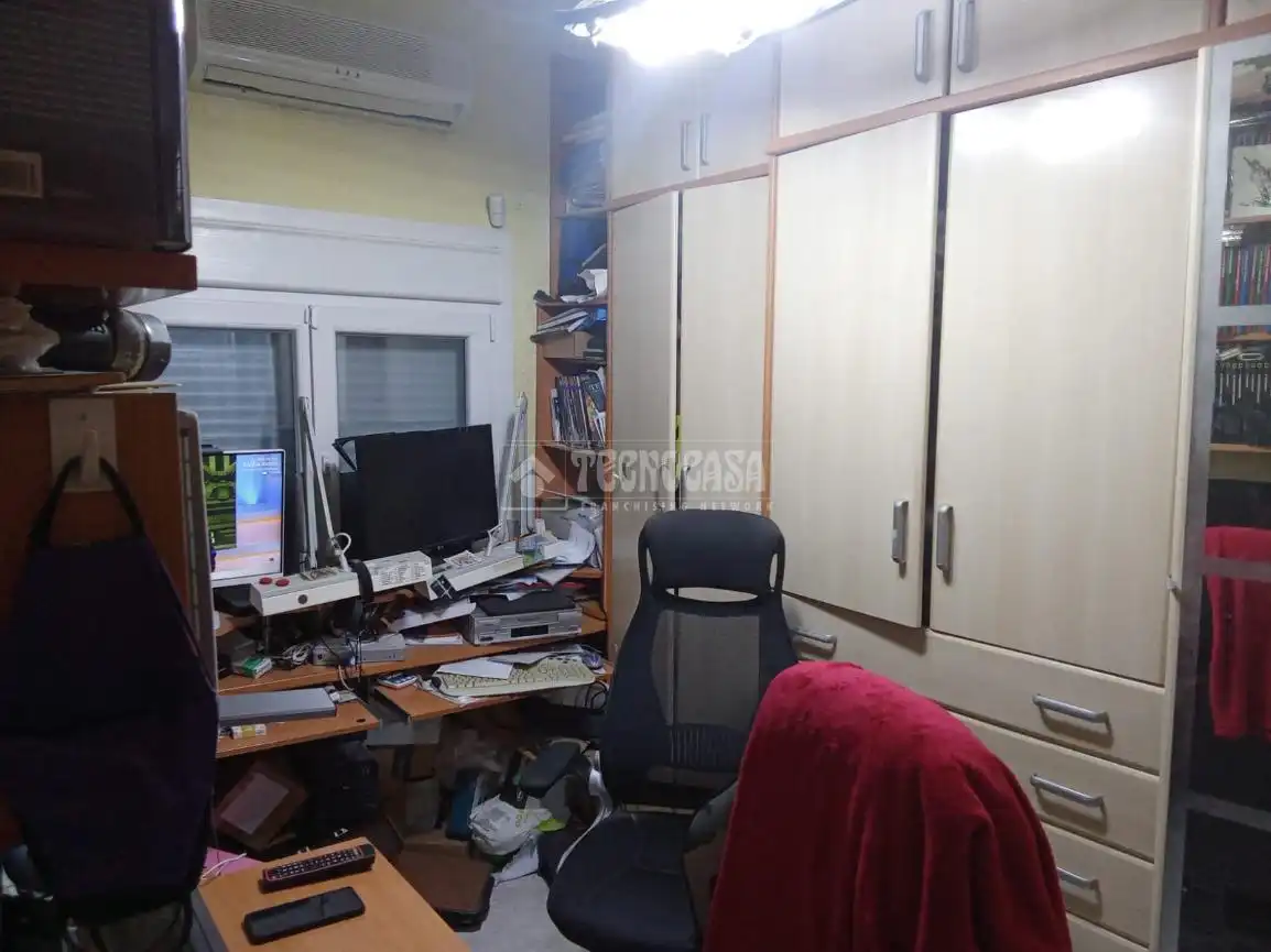 Flat for sale in Zaragoza  with Air Conditioner, Heating and Alarm