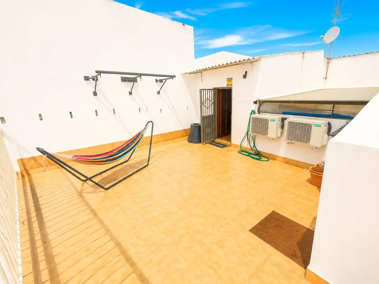 Terrace of Duplexes for sale in Santa Coloma de Gramenet  with Air Conditioner, Heating and Parquet flooring