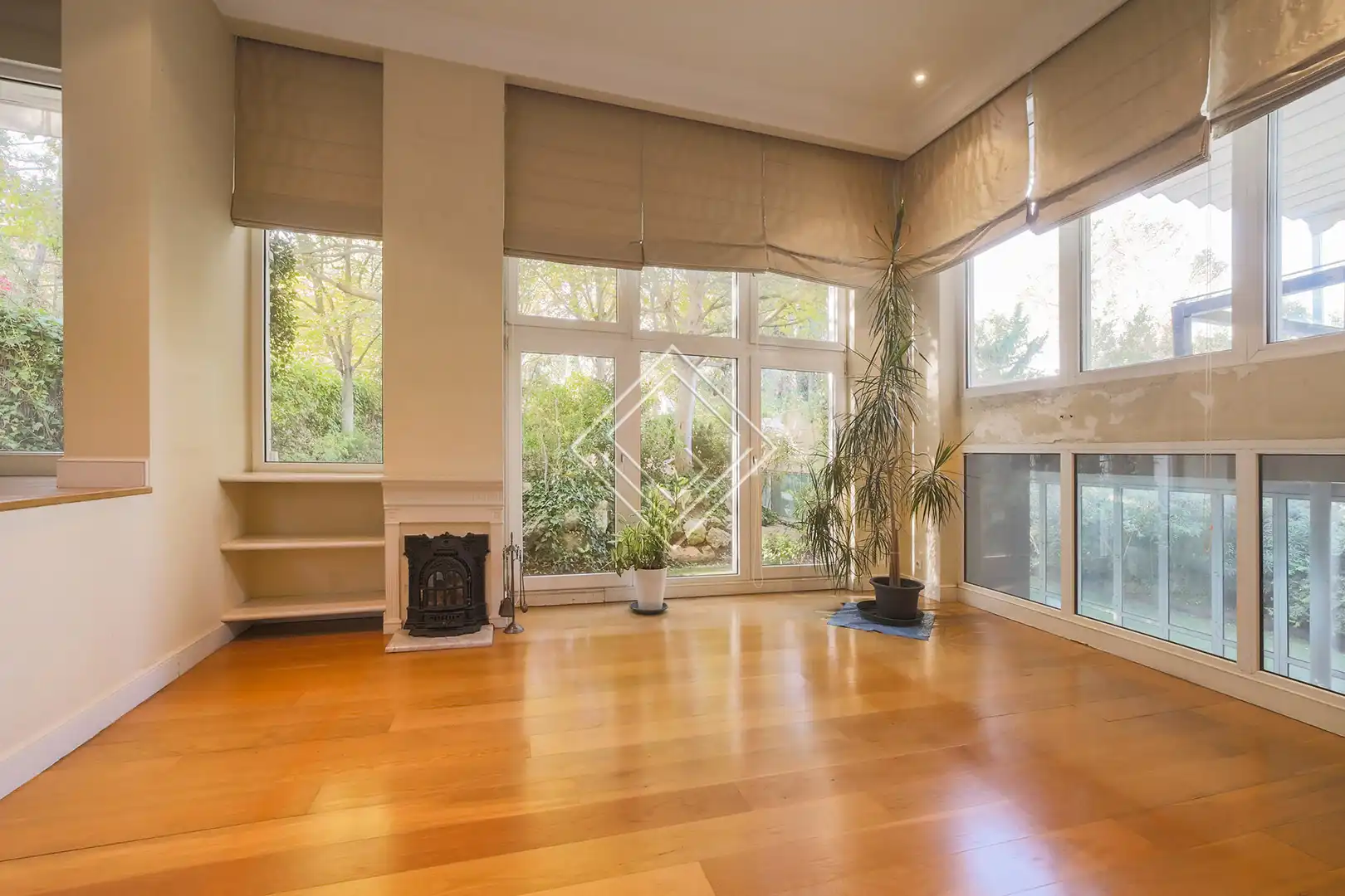 Jardín de Casa o chalet en venta en Madrid con Aire acondicionado, Calefacción y Jardín privado