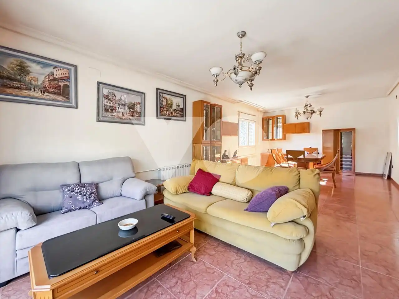 Sala d'estar de Casa o xalet en venda en Galapagar amb Calefacció, Jardí privat i Terrassa