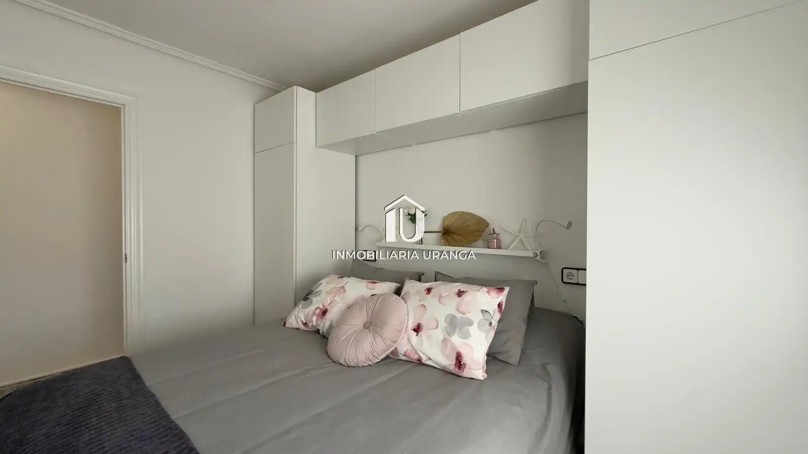 Schlafzimmer von Wohnung zum Verkauf in Laredo mit Heizung, Terrasse und Möbliert