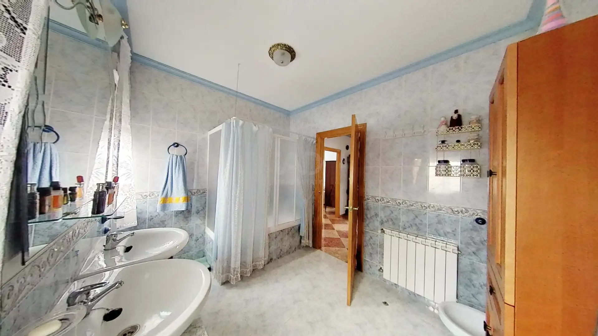 Baño de Finca rústica en venta en Montejícar