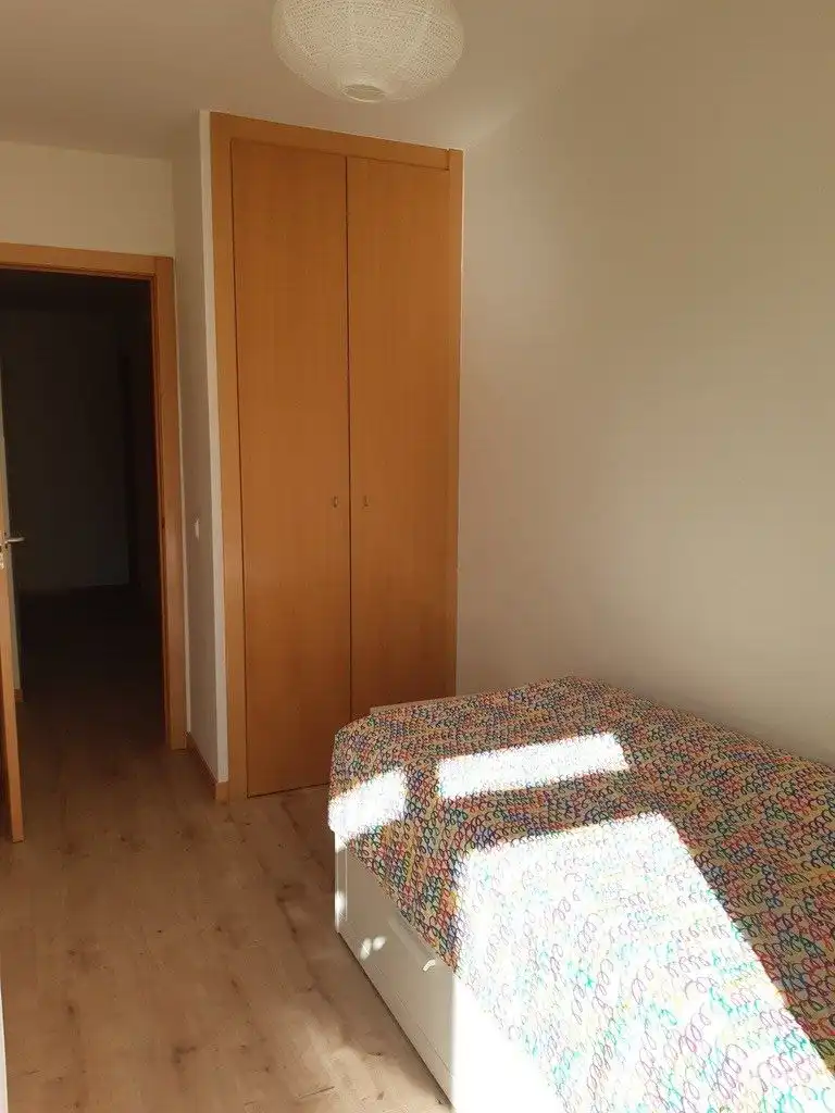 Schlafzimmer von Wohnung zur Miete in Burgos mit Heizung, Terrasse und Möbliert