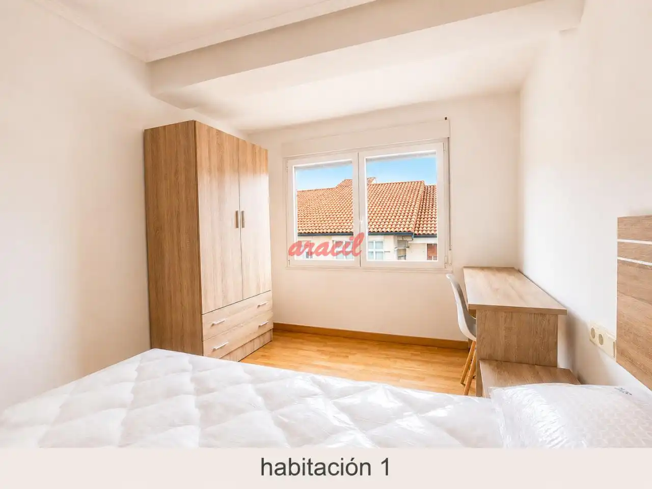 Schlafzimmer von Wohnung zur untervermieten in Ourense Capital  mit Heizung und Möbliert