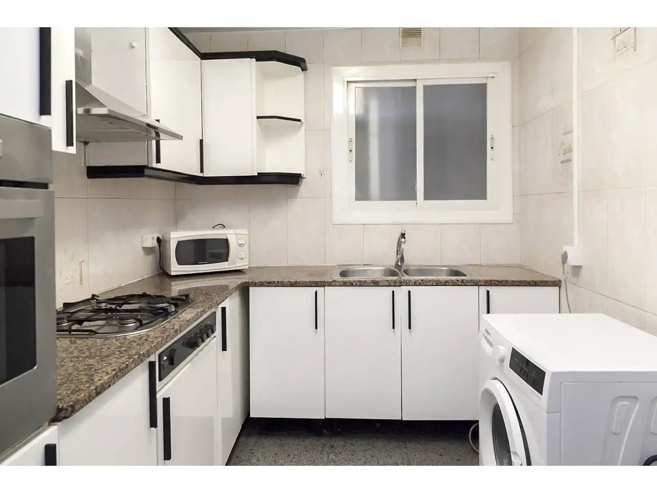 Cocina de Piso en venta en Barcelona con Calefacción
