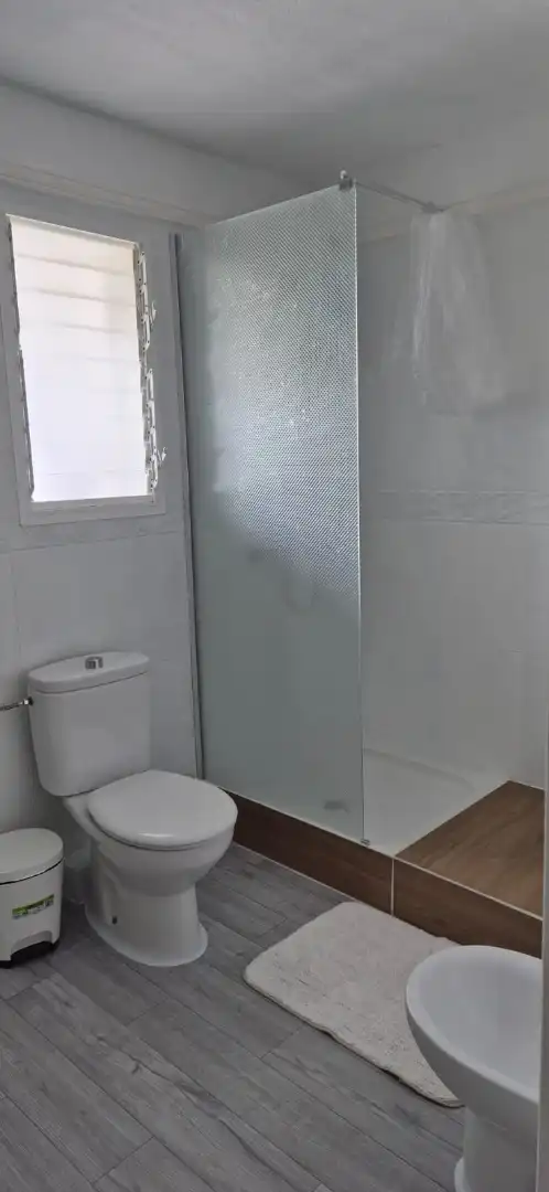 Bany de Pis de lloguer en Santa Cruz de Tenerife amb Parquet, Terrassa i Traster