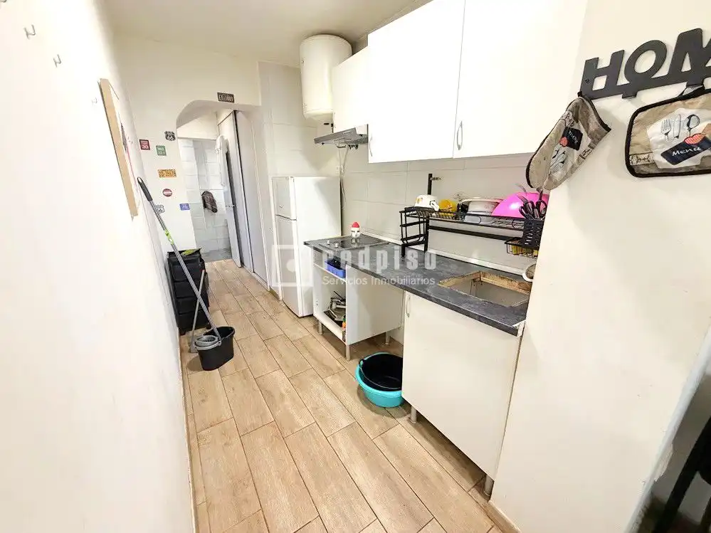 Cocina de Piso en venta en Madrid con Calefacción