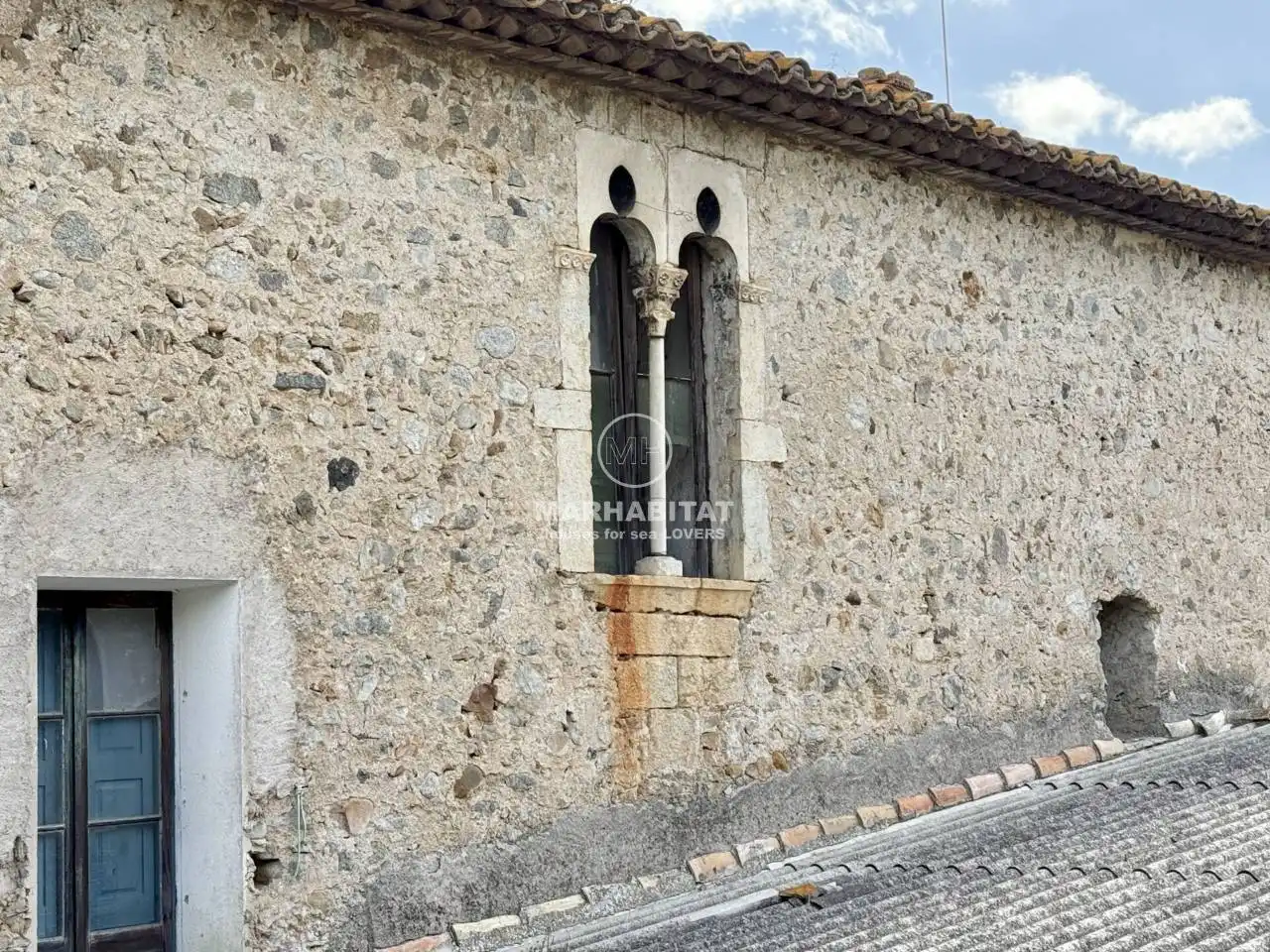 Vista exterior de Finca rústica en venta en Boadella i les Escaules con Jardín privado y Terraza