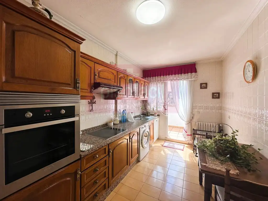 Cocina de Piso en venta en Lugo