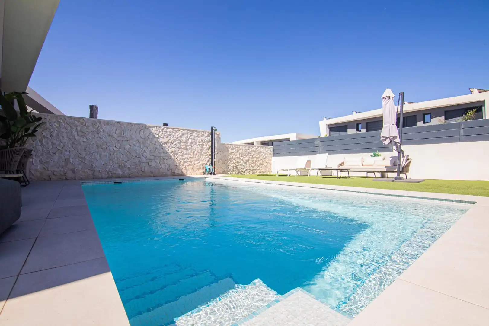 Piscina de Casa o xalet de lloguer en Santa Pola amb Aire condicionat, Calefacció i Jardí privat