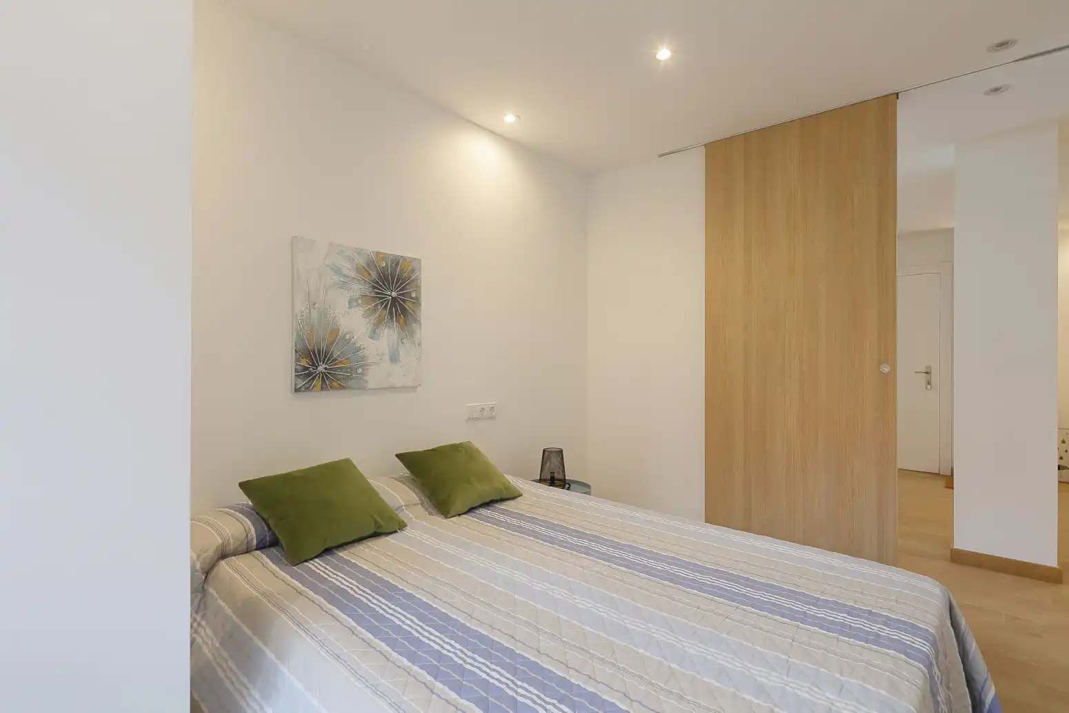 Habitación de Piso de alquiler en Gijón  con Calefacción y Amueblado