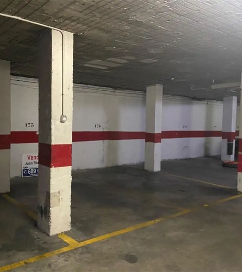 Photo 2 of Garage for rent in Avenida Reina Sofía, La Pañoleta, Camas