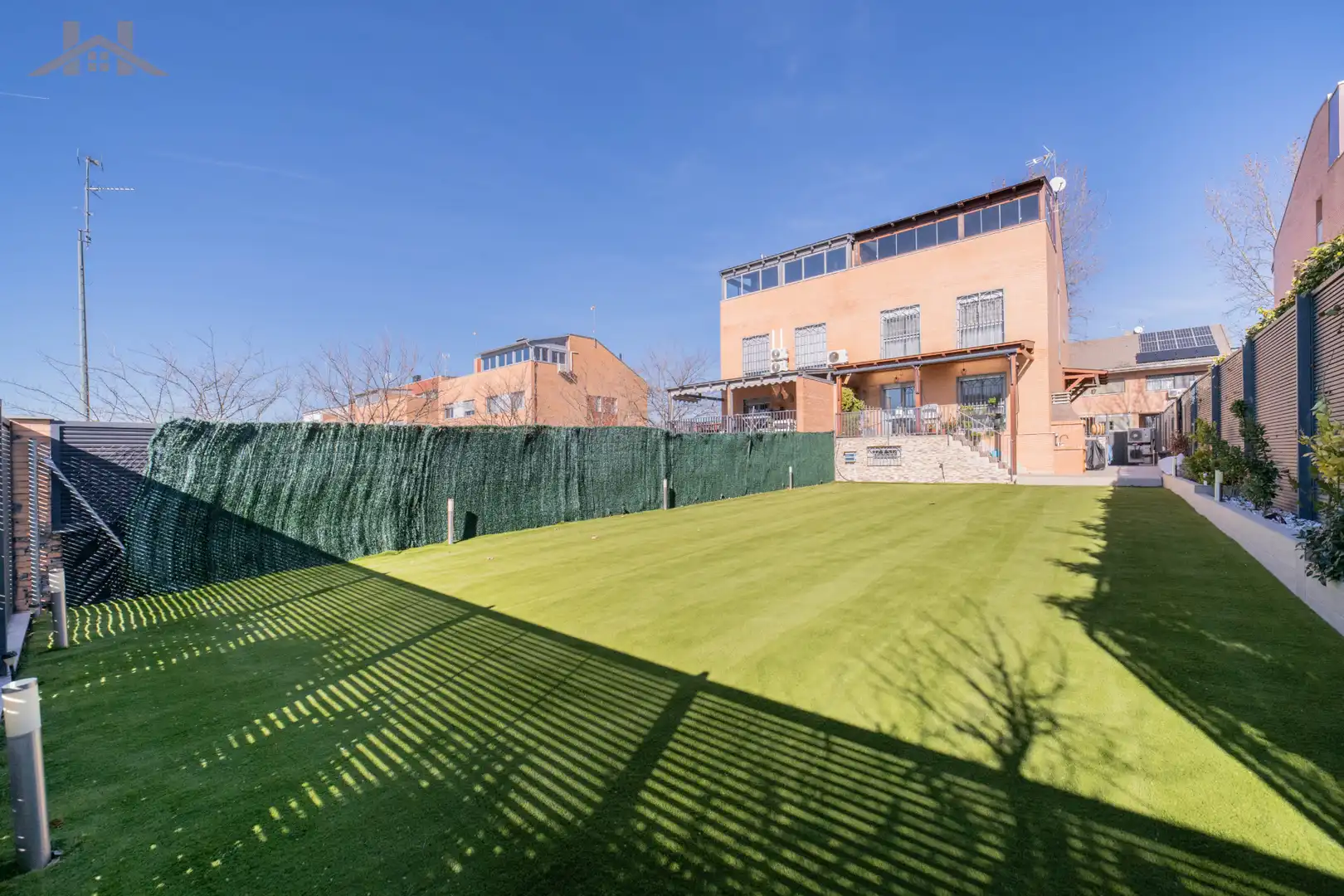 Vista exterior de Casa o chalet en venta en Arroyomolinos (Madrid) con Aire acondicionado, Calefacción y Terraza