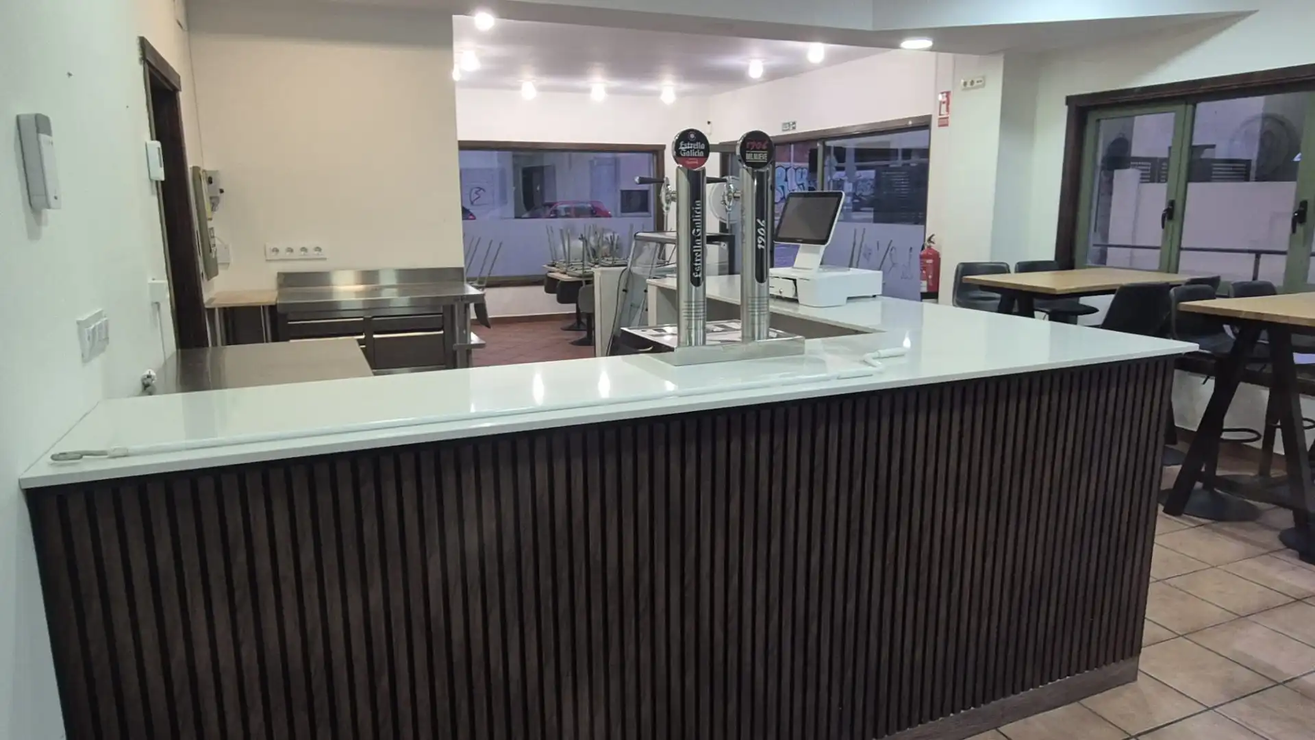 Commercial properties for rent in Vigo   with Heating, Parquet flooring and Terrace