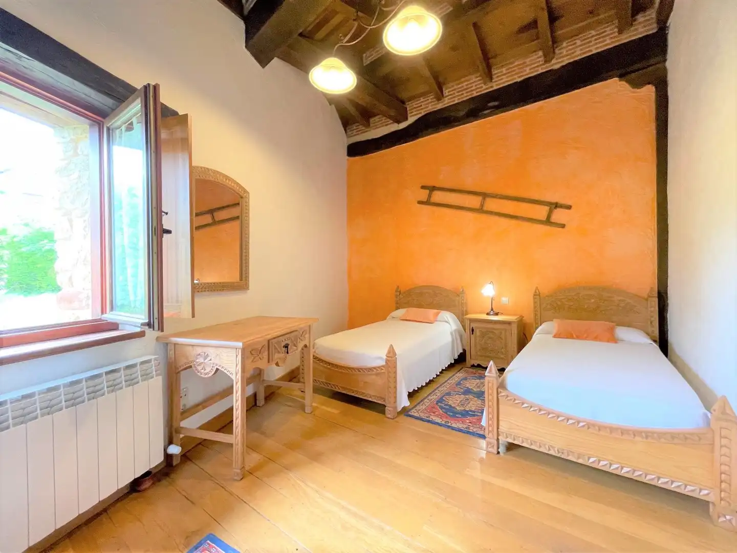 Schlafzimmer von Country house zum Verkauf in Villarcayo de Merindad de Castilla la Vieja mit Terrasse, Möbliert und Balkon