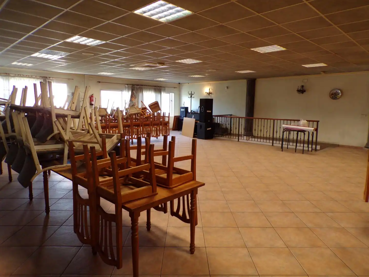 Commercial properties for sale in Castellón de la Plana / Castelló de la Plana  with Air Conditioner, Terrace and Furnished
