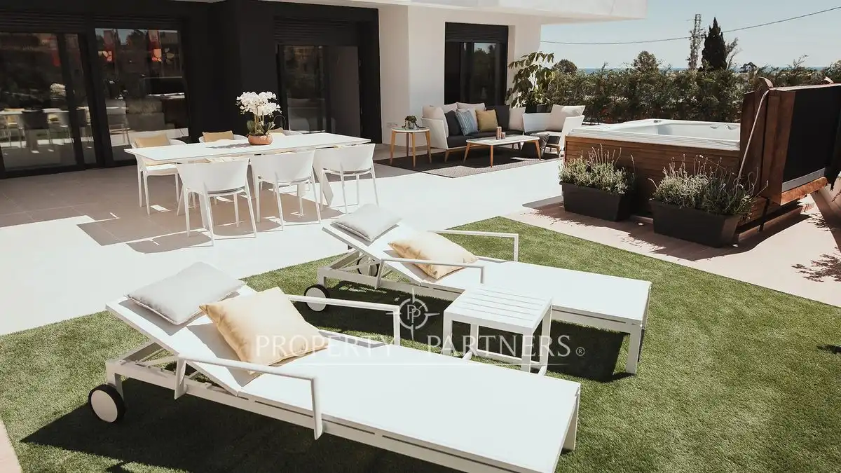 Apartament amb piscina en venda a Urbanizacion Casablanca, imagen 2