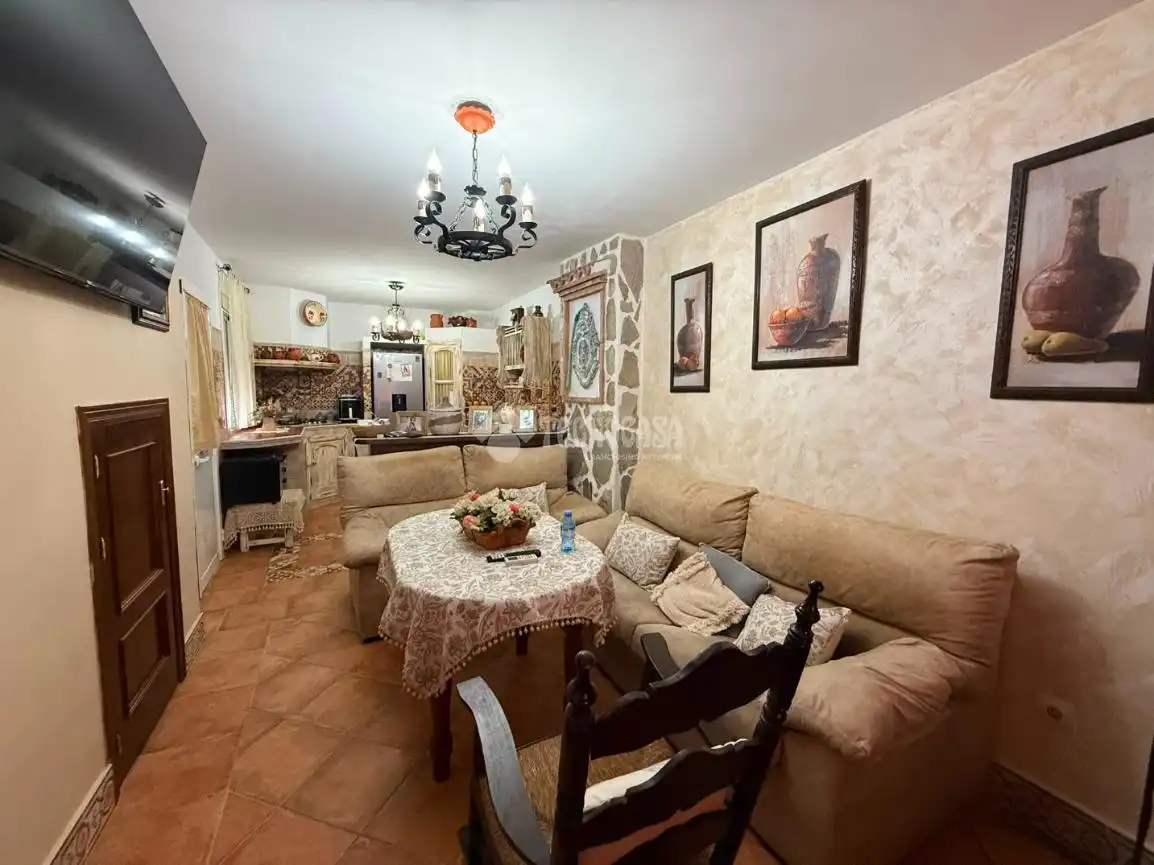 Sala d'estar de Casa adosada en venda en Almonte amb Aire condicionat
