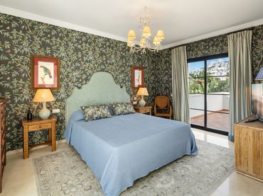 Villa di nuova costruzione in vendita a UR HERROJO EL 193 29678 BENAHAVIS (MÁLAGA)
