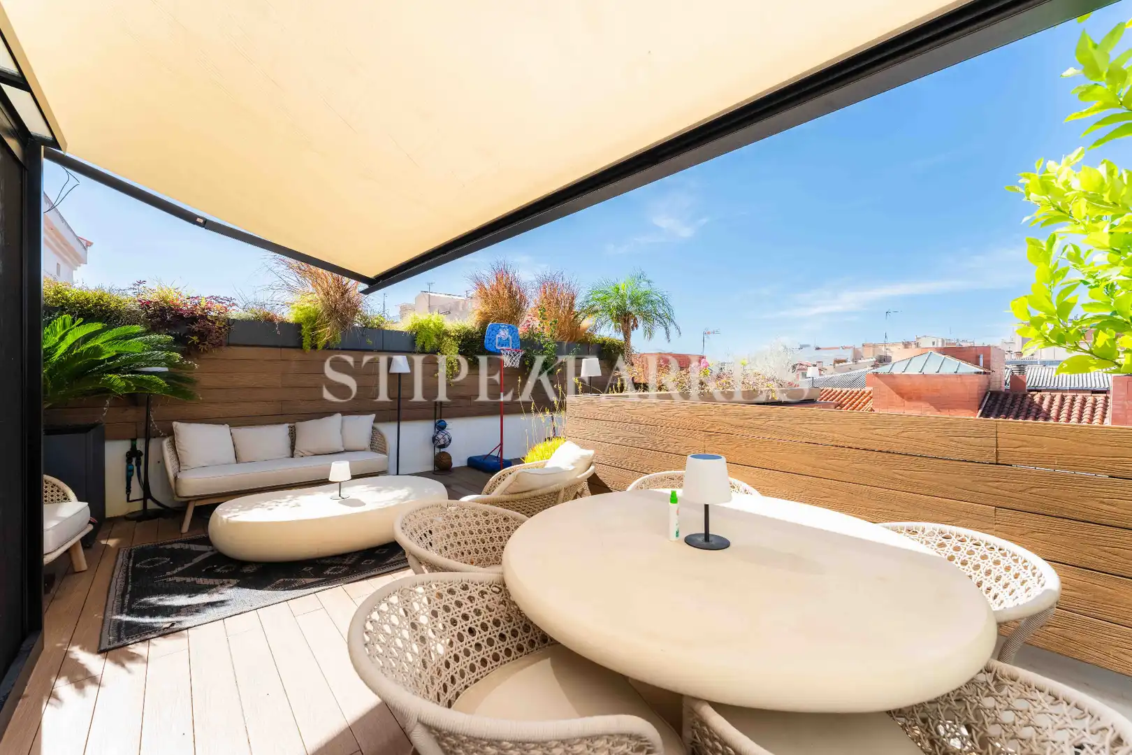 Penthouse with terrace for sale in Sarrià - Sant Gervasi