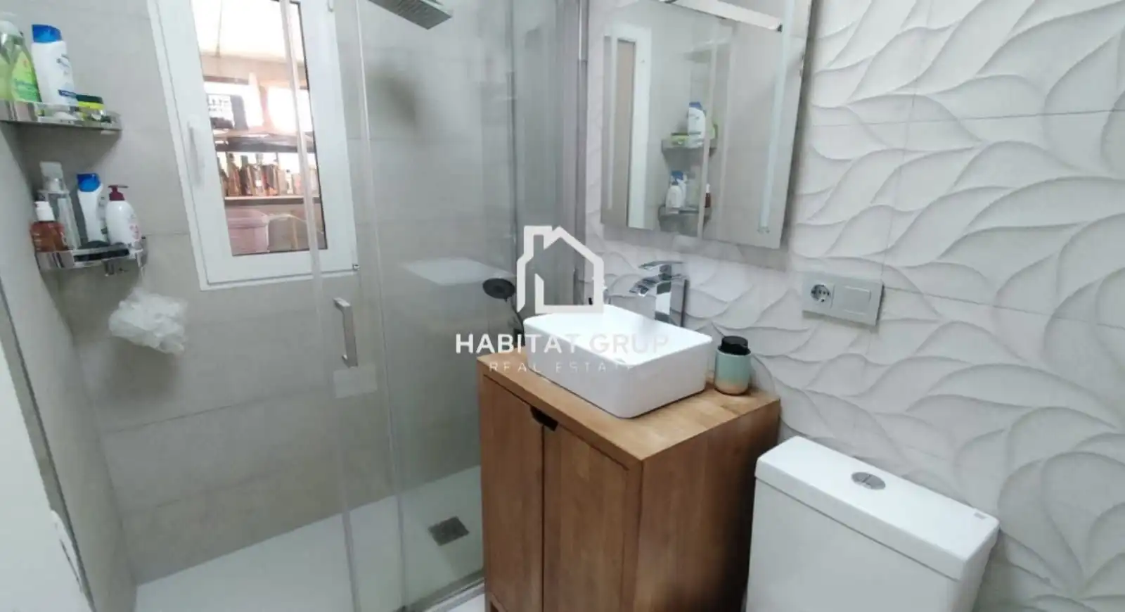 Baño de Casa o chalet en venta en Sant Celoni con Aire acondicionado, Calefacción y Jardín privado
