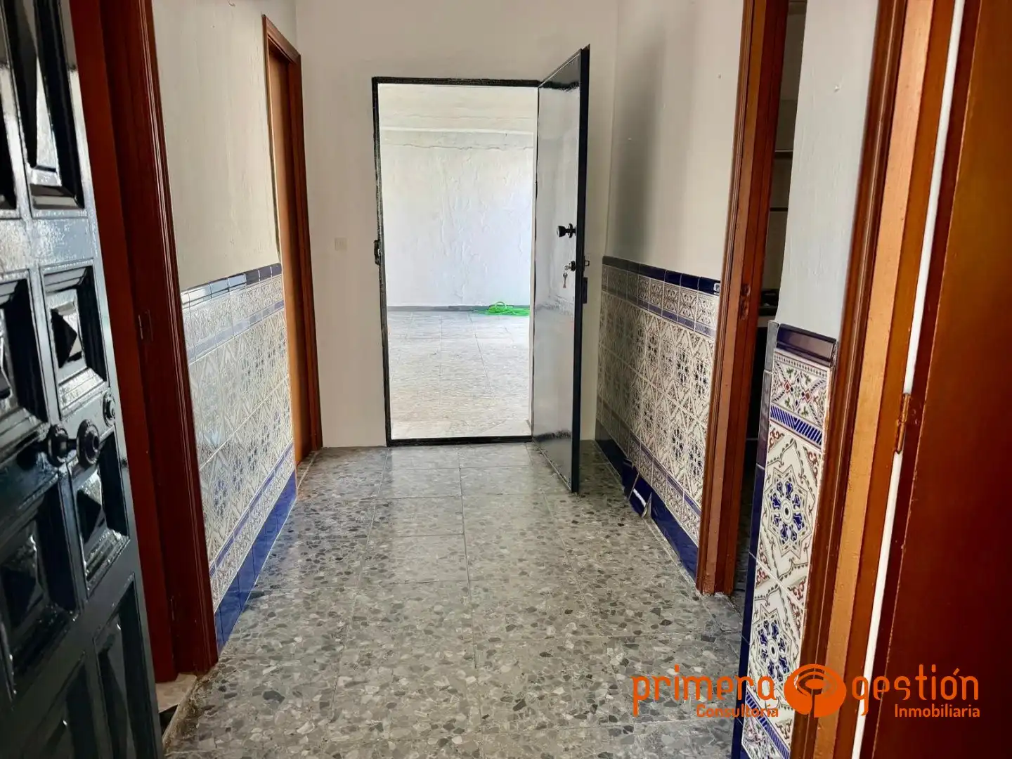 Casa o chalet en venta en Lora del Río con Trastero y Amueblado
