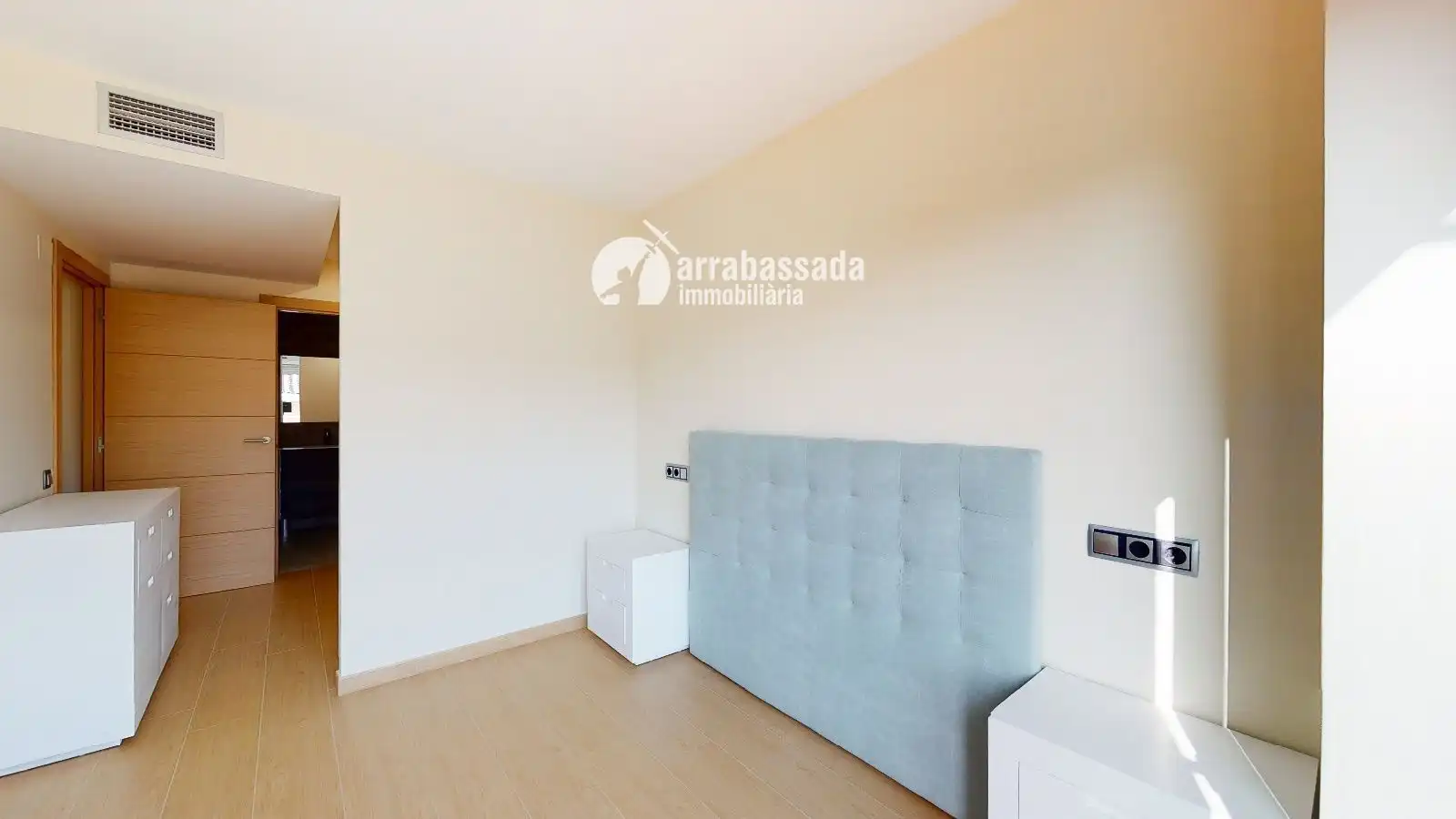 Habitación de Piso de alquiler en Tarragona con Aire acondicionado, Calefacción y Terraza