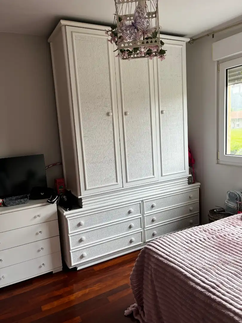 Habitación de Casa adosada en venta en Torrelavega  con Calefacción, Terraza y Trastero